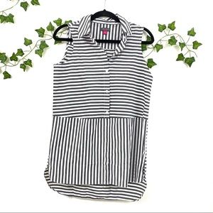 Vince Camuto Sleeveless Button Down Gray Striped Blouse SZ S